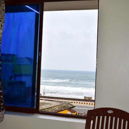 Hotel Lovely Inn ! Puri Пури Екстериор снимка