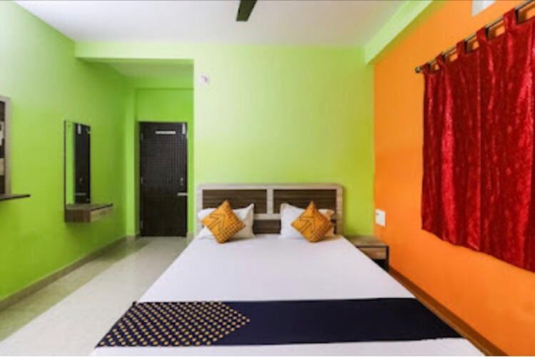 Hotel Lovely Inn ! Puri Пури Екстериор снимка