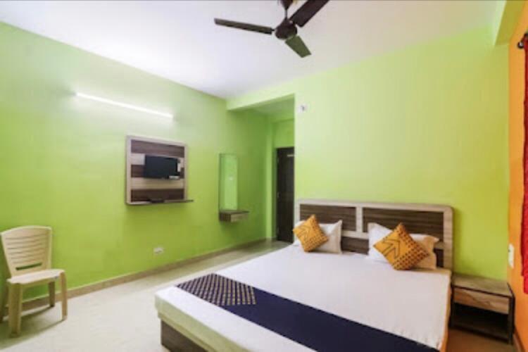 Hotel Lovely Inn ! Puri Пури Екстериор снимка